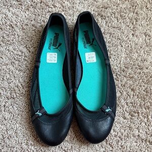 Puma Women's Black and Teal Ballet Flats